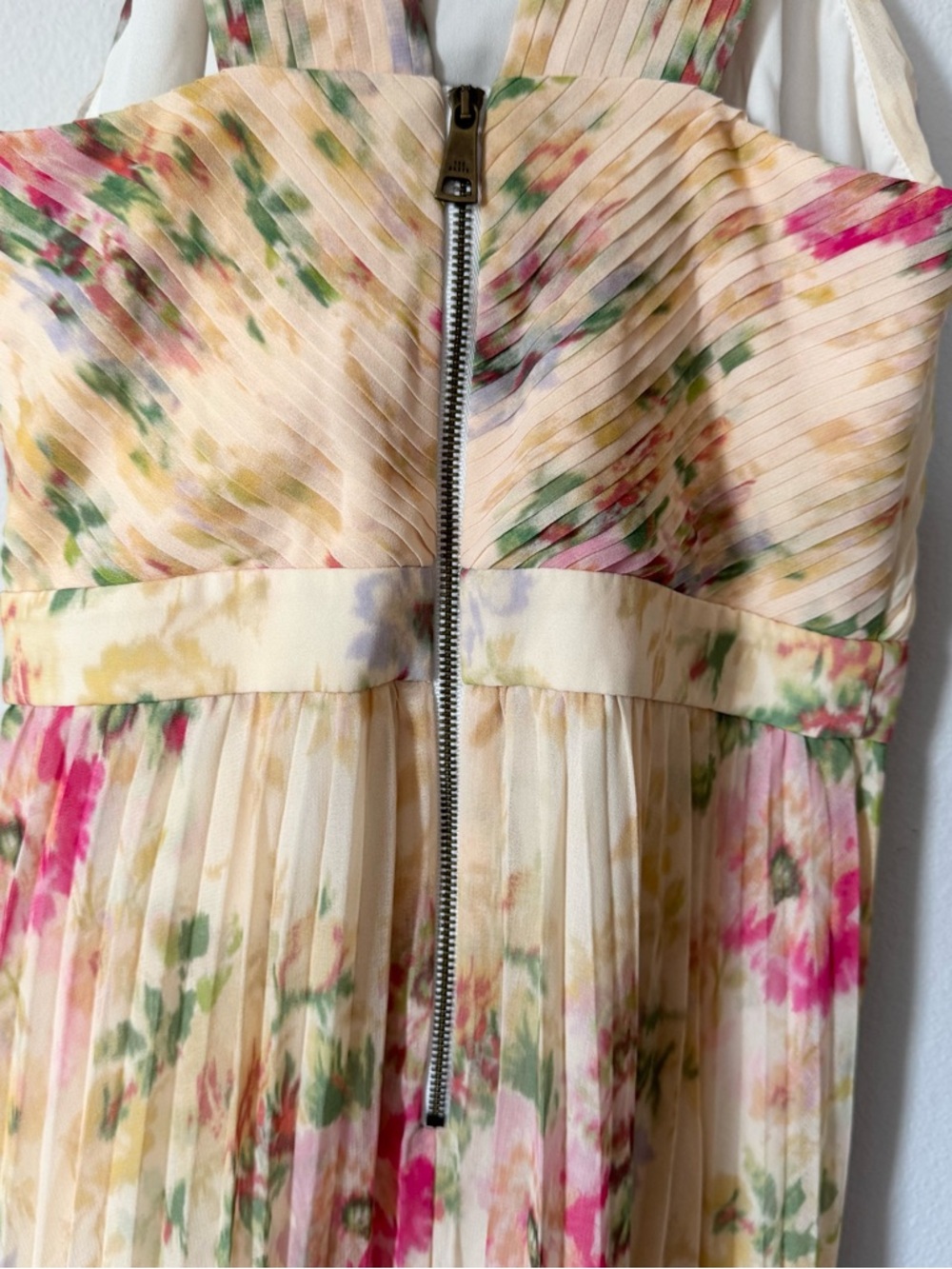 Ted Baker Amerah Cross Front Floral Pleated Midi Dress Chiffon Yellow US 4 NWT - Picture 11 of 17